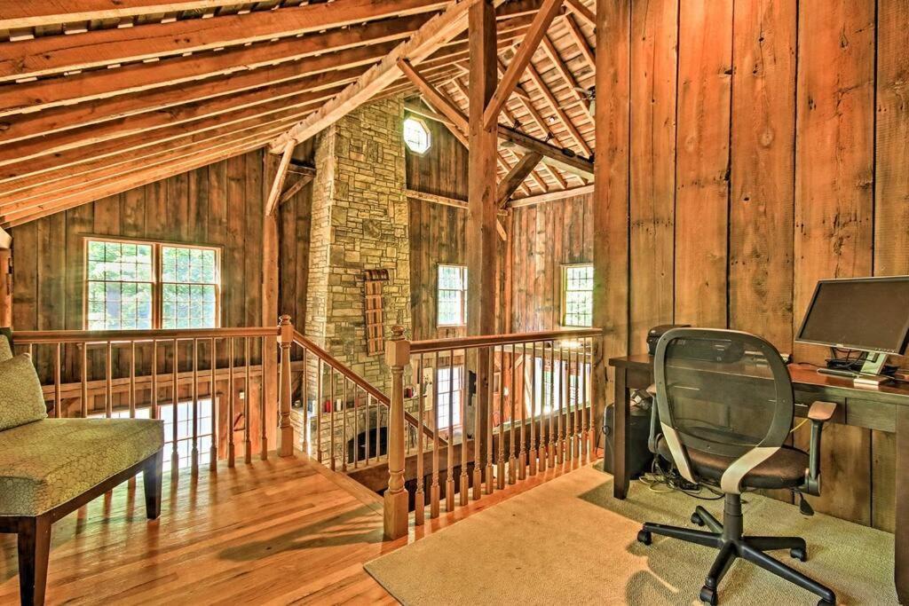 Bear'S Eye View - Mountain Retreat W/ Hot Tub! Βίλα Acme Εξωτερικό φωτογραφία